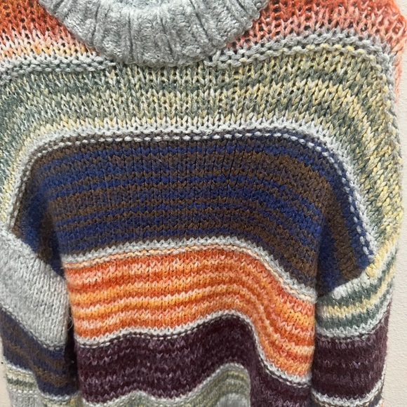 Urban Outfitters Multicolor  Sweater size small - Picture 2 of 5